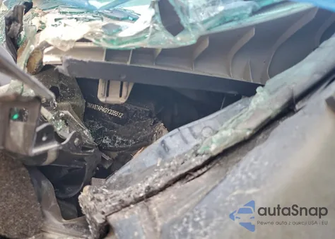 2016 Nissan Sentra S z USA, uszkodzony, nr VIN 3N1AB7AP4GY335512